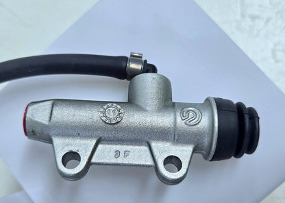2011 10-13 BMW R1200RT R1200 Rear Brake Caliper Master Cylinder