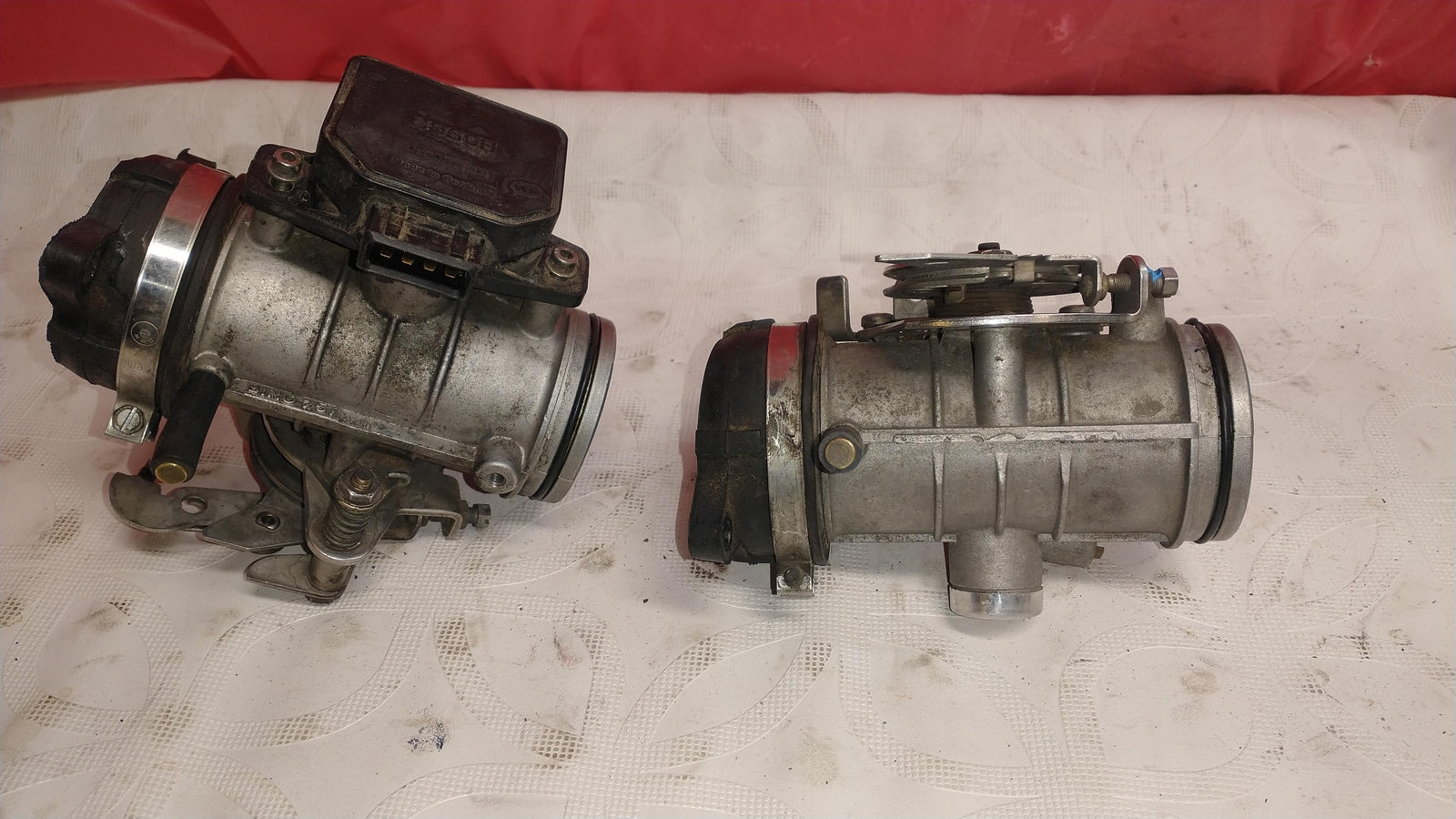 1995 BMW R1100RT OEM MAIN FUEL INJECTORS / THROTTLE BODIES