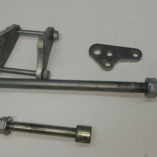 1994 HONDA XR250L ENGINE MOTOR MOUNT STAY BRACKETS