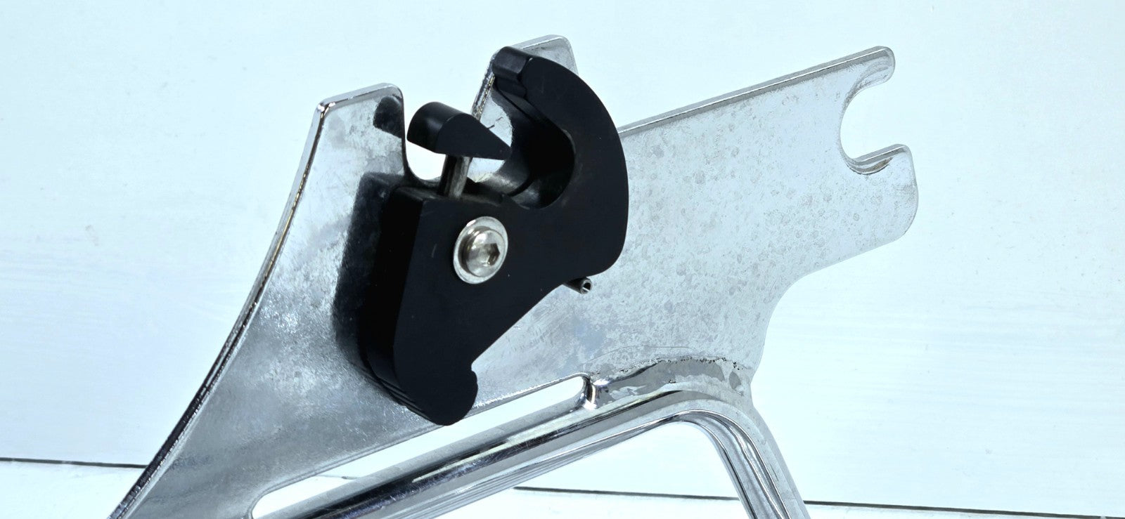 Cobra - 602-2500 - Luggage Rack Chrome for 2008 Harley-Davidson Road King