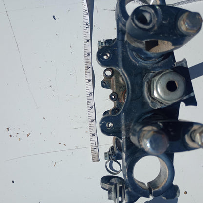 1984 HONDA XR200 OEM FRONT FORKS LOWER UPPER TRIPLE TREE STEM CLAMP