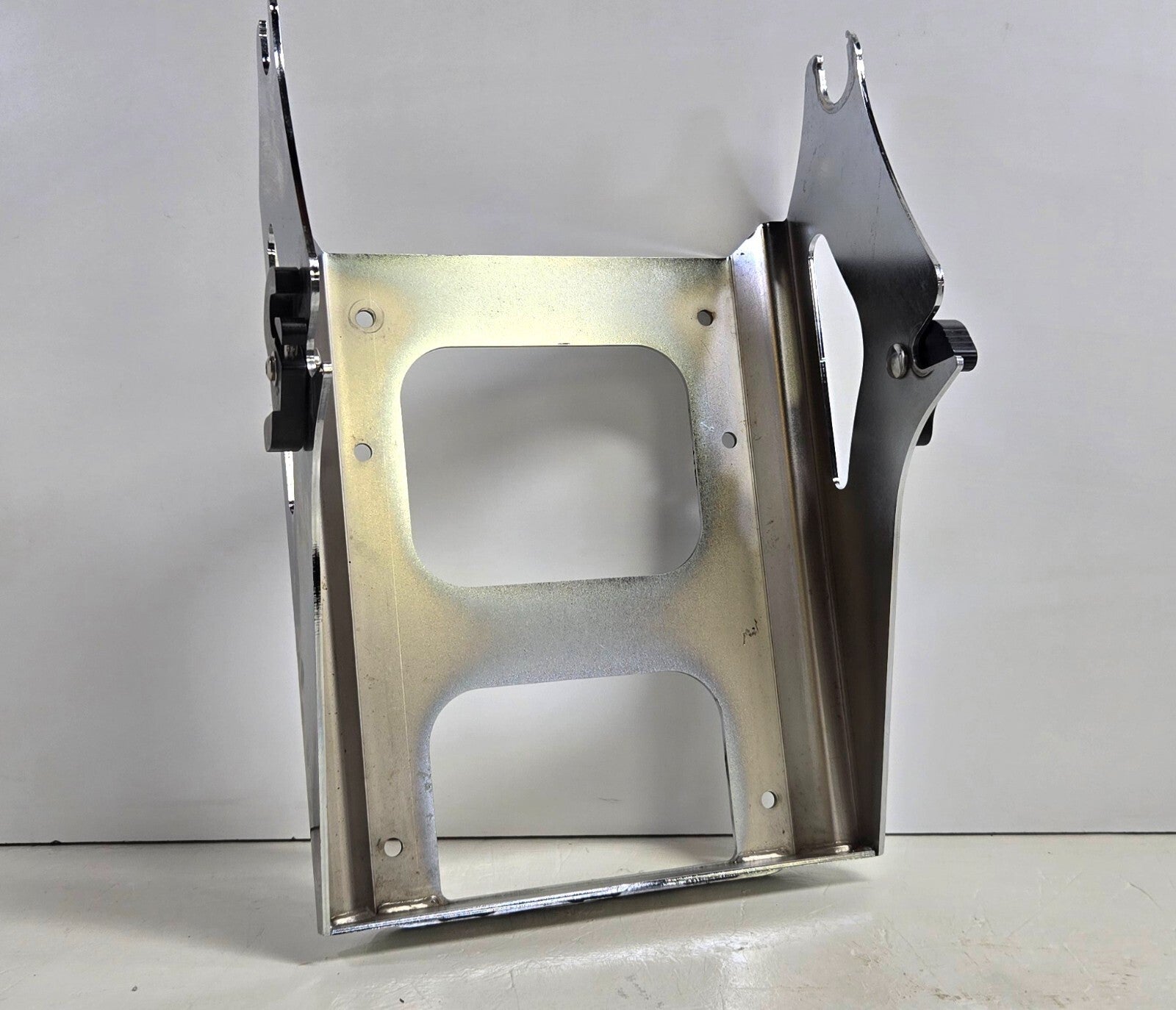 Harley-Davidson Electra Glide Trunk Mount/Tour Pak Mount Bracket