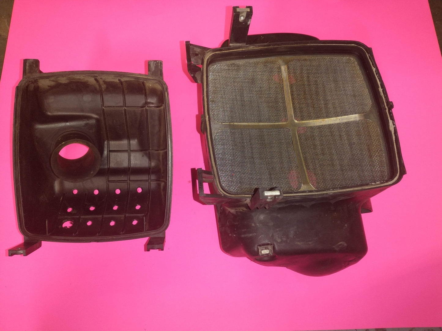1995 SUZUKI BANDIT 600 OEM AIRBOX assembly with cage and boots