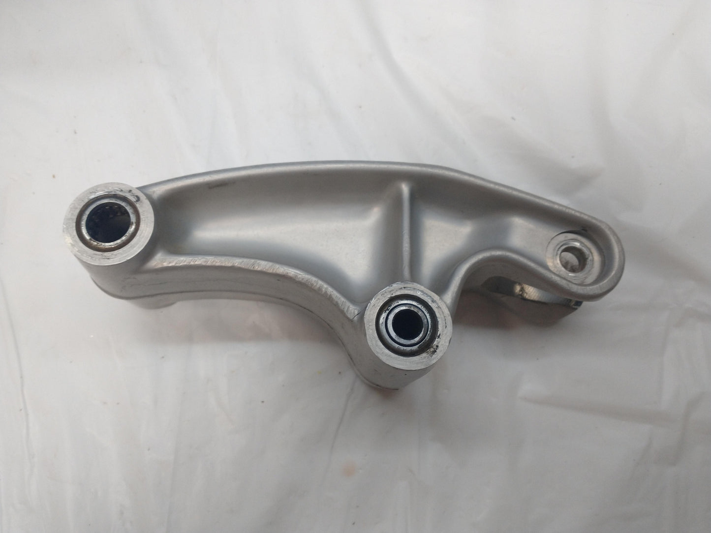 DUCATI M900 MONSTER 600 750 900 REAR DOGBONE SHOCK LINKAGE LINK 37110032BA