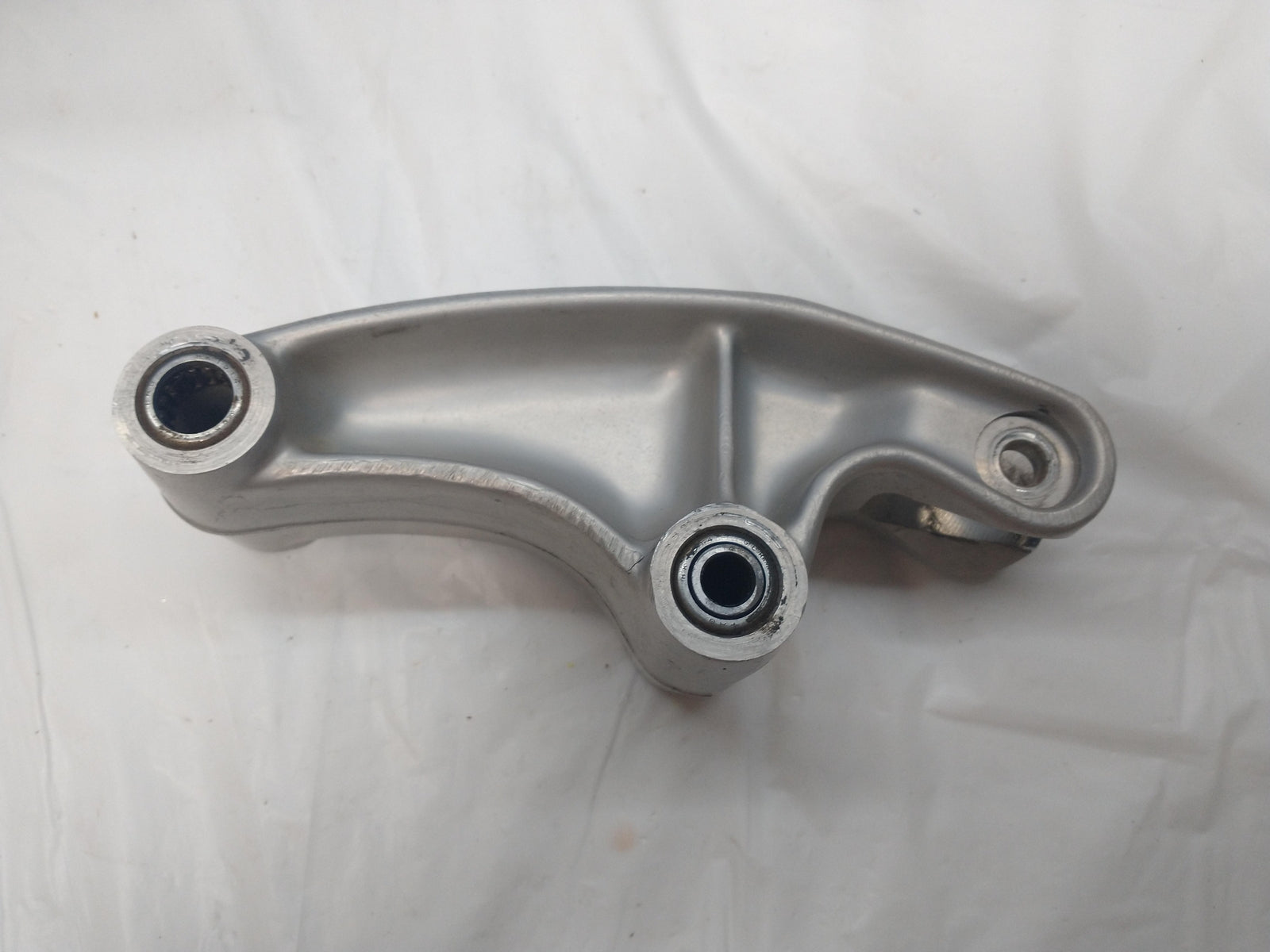 DUCATI M900 MONSTER 600 750 900 REAR DOGBONE SHOCK LINKAGE LINK 37110032BA