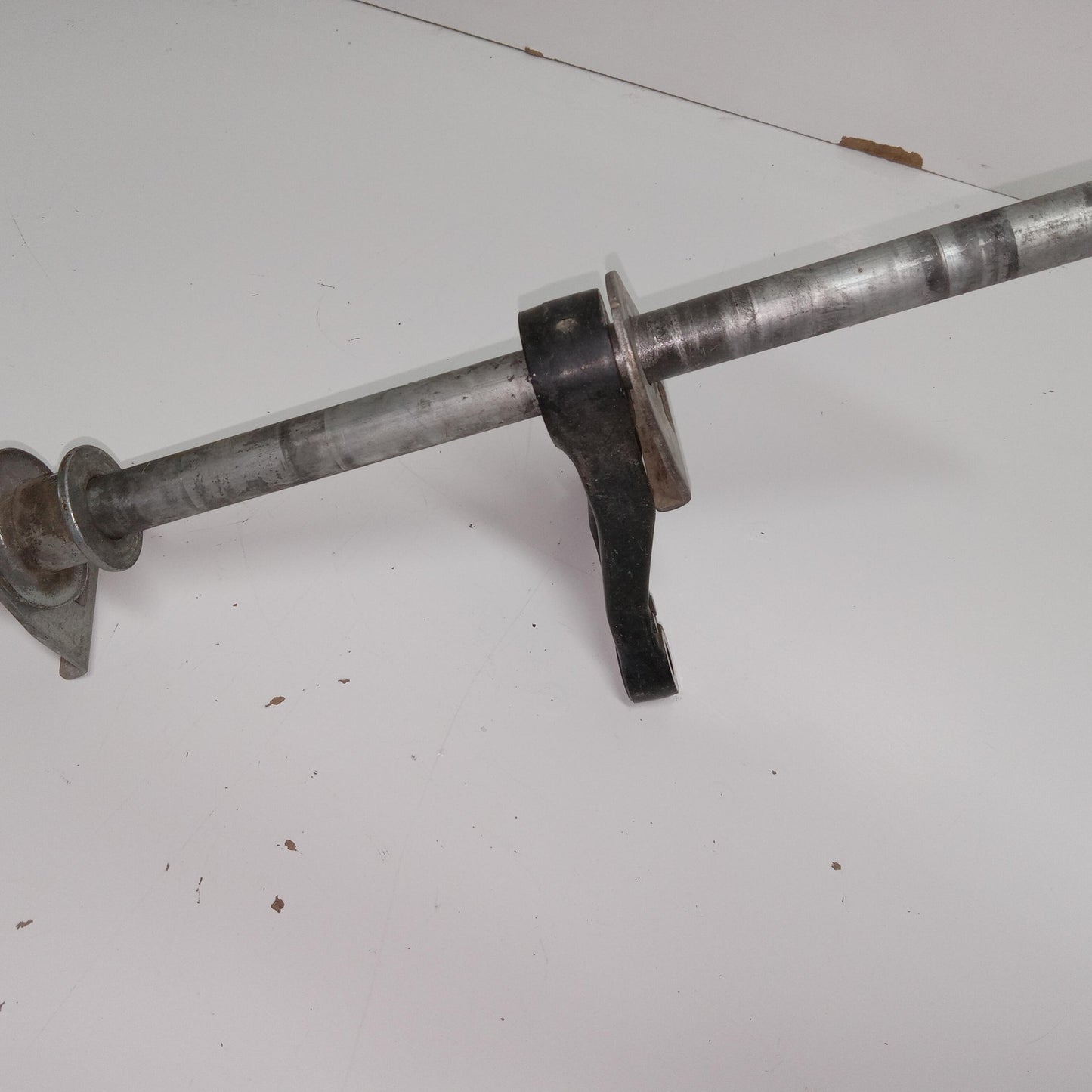 1993 SUZUKI GSXR600W OEM REAR AXLE BACK WHEEL RIM PIVOT BOLT AXEL