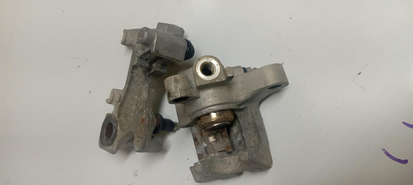 1996 HONDA CR80R OEM RIGHT LEFT FRONT BRAKE CALIPER SET PAIR CALIPERS