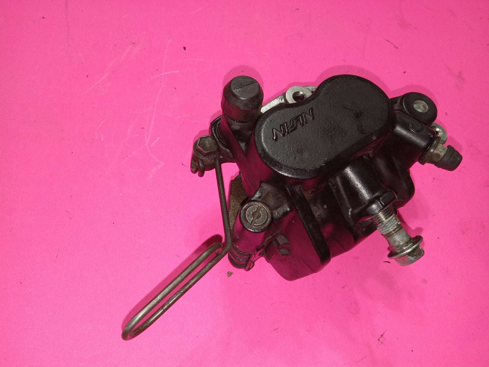 1995 SUZUKI BANDIT 600 LEFT FRONT BRAKE CALIPER