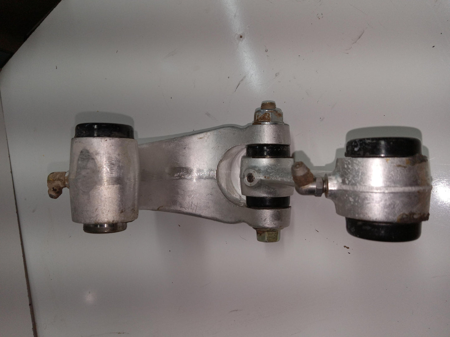 1991 TO 1996 HONDA XR250L OEM REAR DOGBONE SHOCK LINK WITH LINKAGE