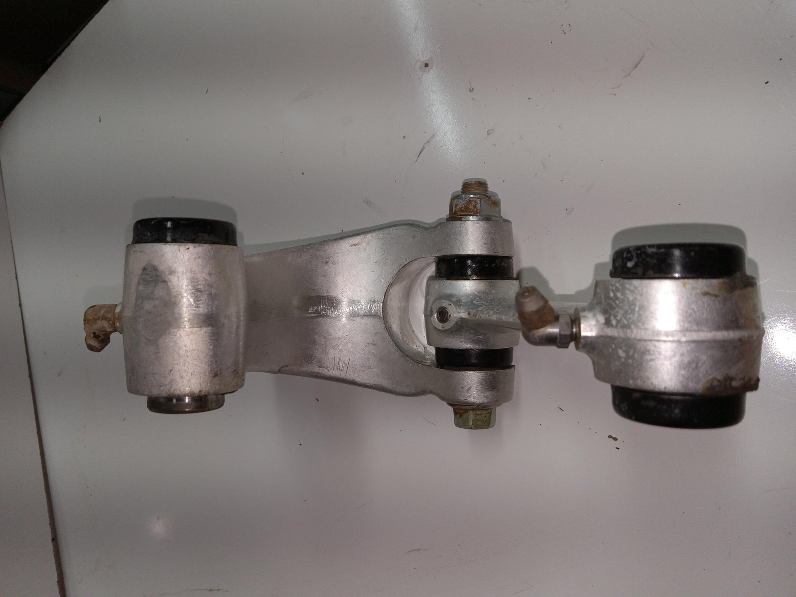 1991 TO 1996 HONDA XR250L OEM REAR DOGBONE SHOCK LINK WITH LINKAGE