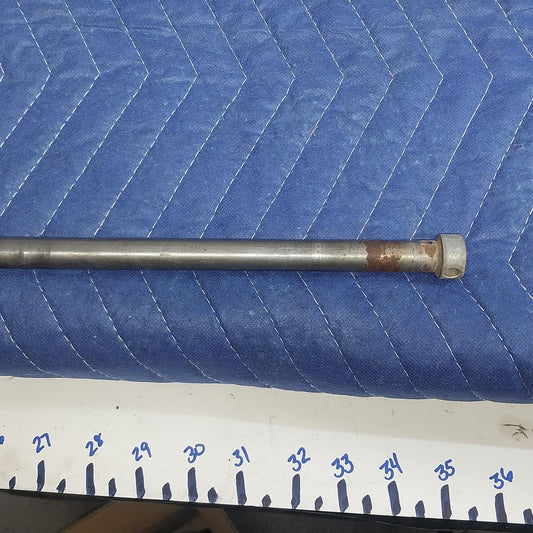 YAMAHA REAR AXLE BACK WHEEL RIM PIVOT BOLT AXEL 401-25381-00-00