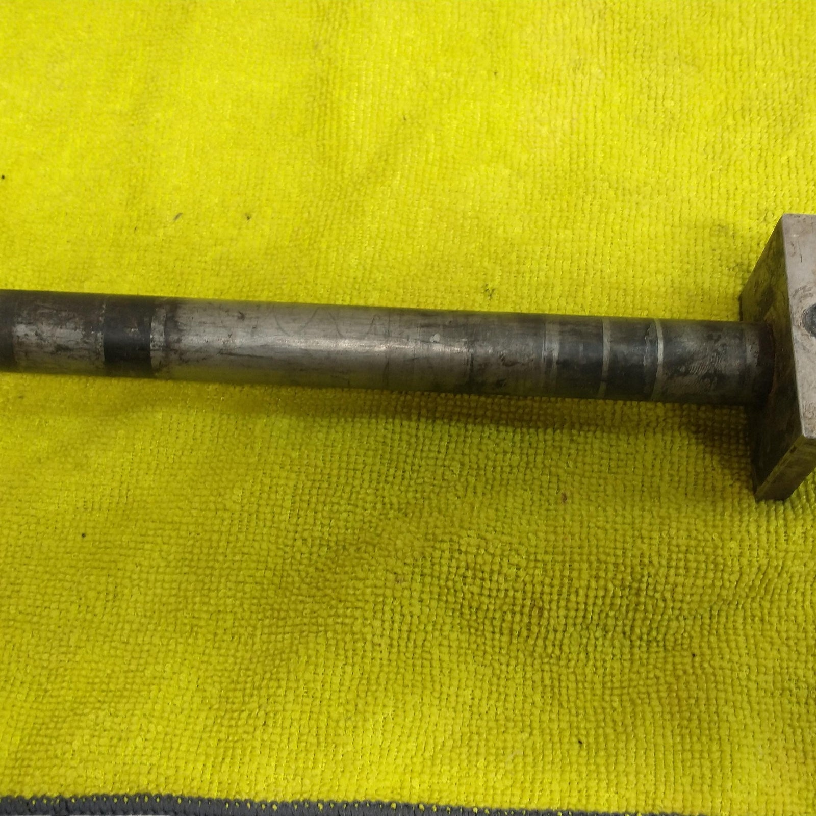 2000 KAWASAKI KX250 OEM REAR AXLE BACK WHEEL RIM PIVOT BOLT AXEL