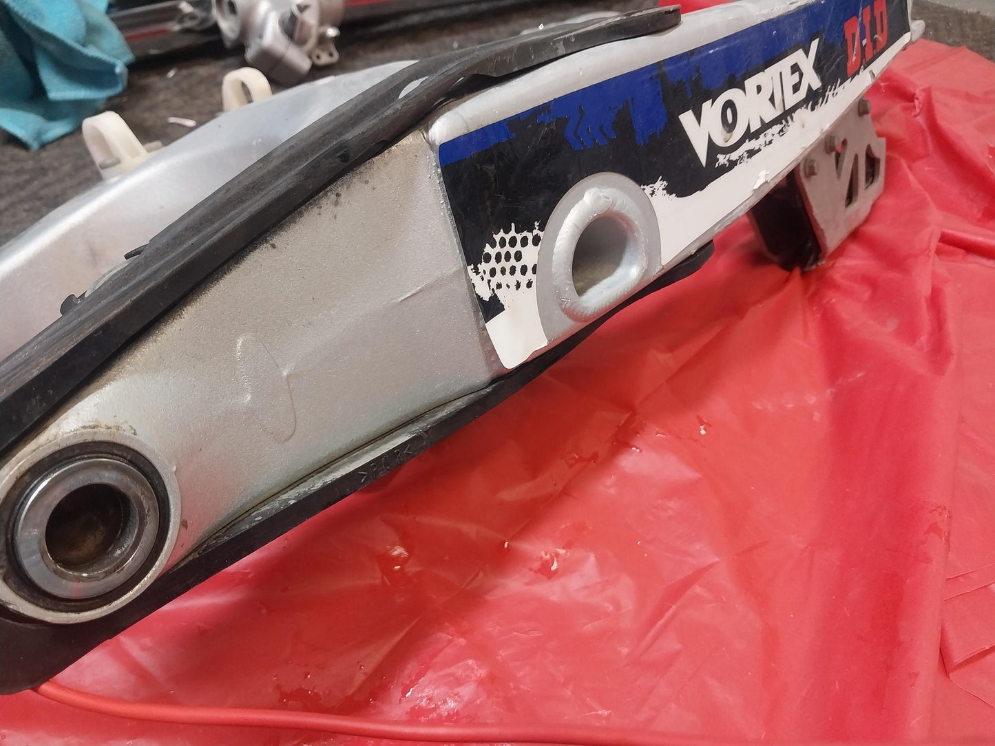 2002 YAMAHA YZ250F SWINGARM SWING ARM SUSPENSION